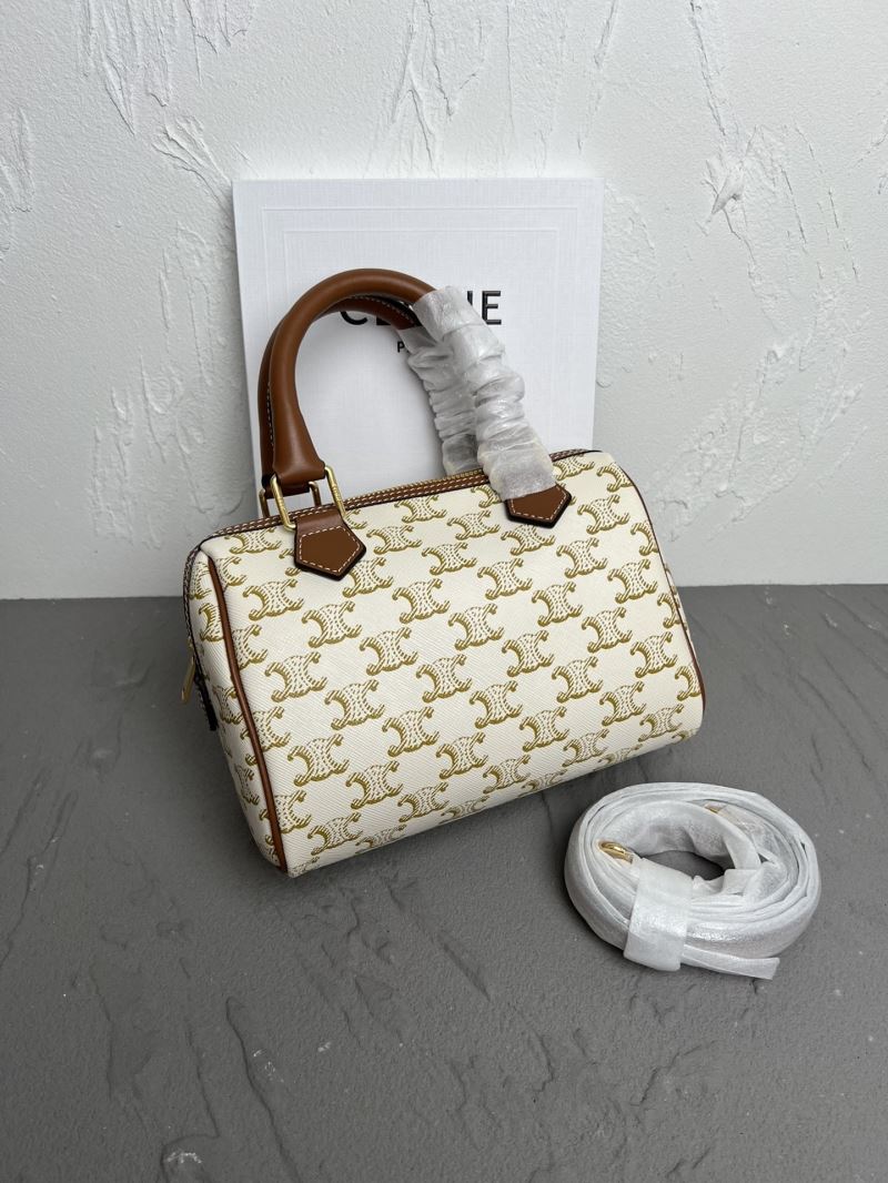 Ce1i*e triomphe bags